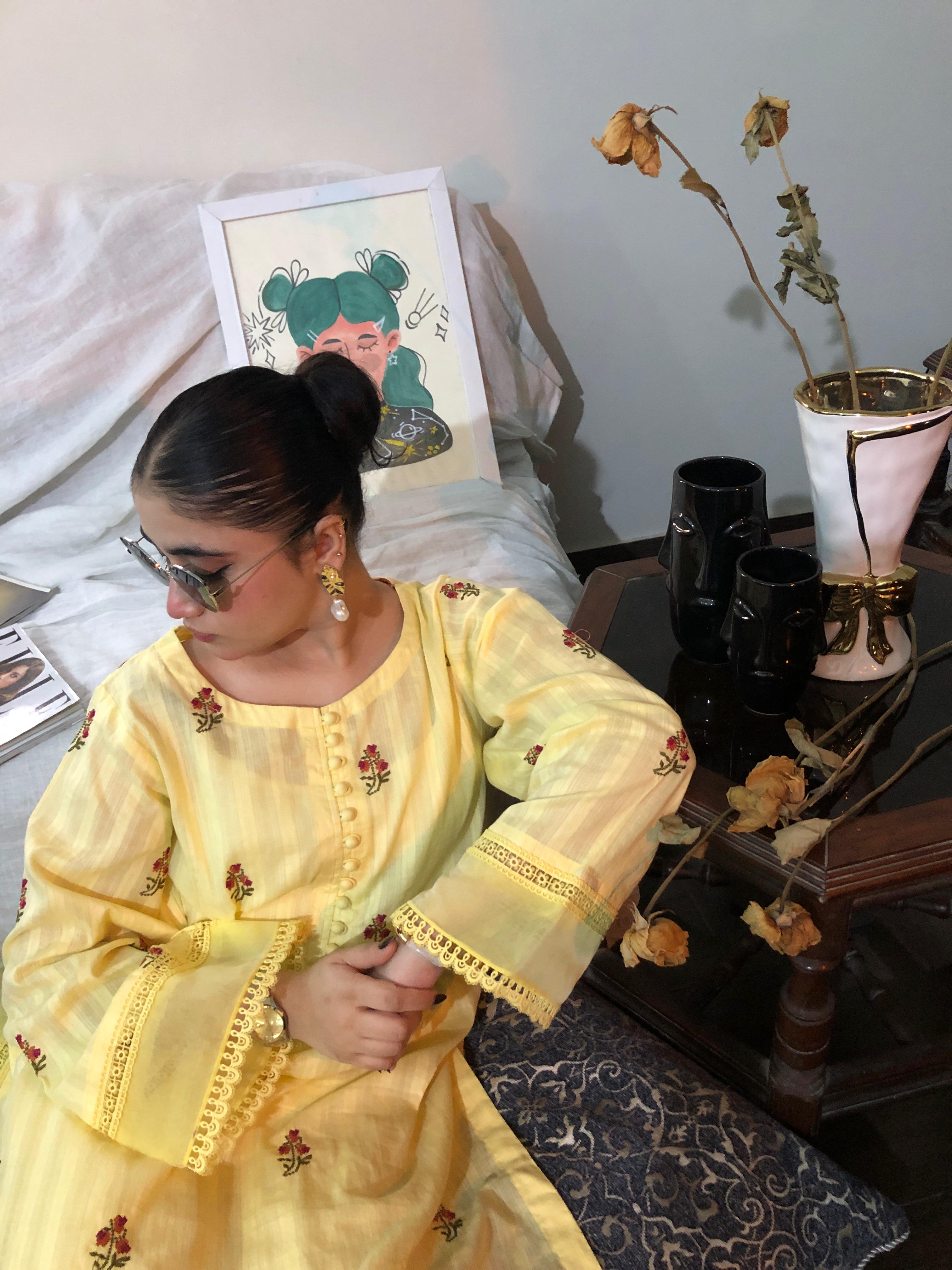 Embroidered Yellow Floral Suit - GULZAHR